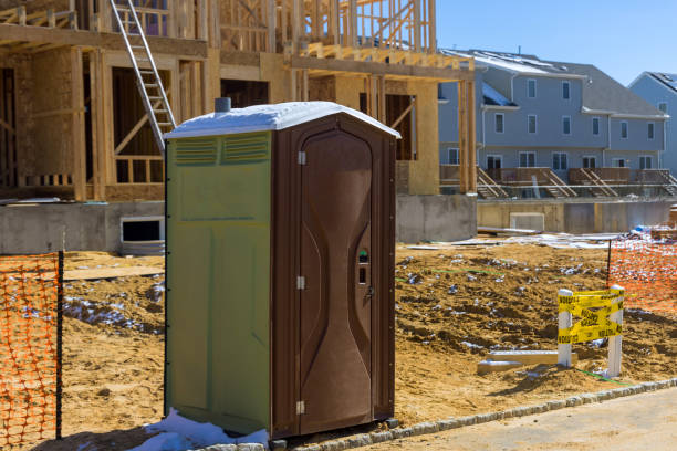 Portable Toilet Options We Offer in Woodsboro, TX